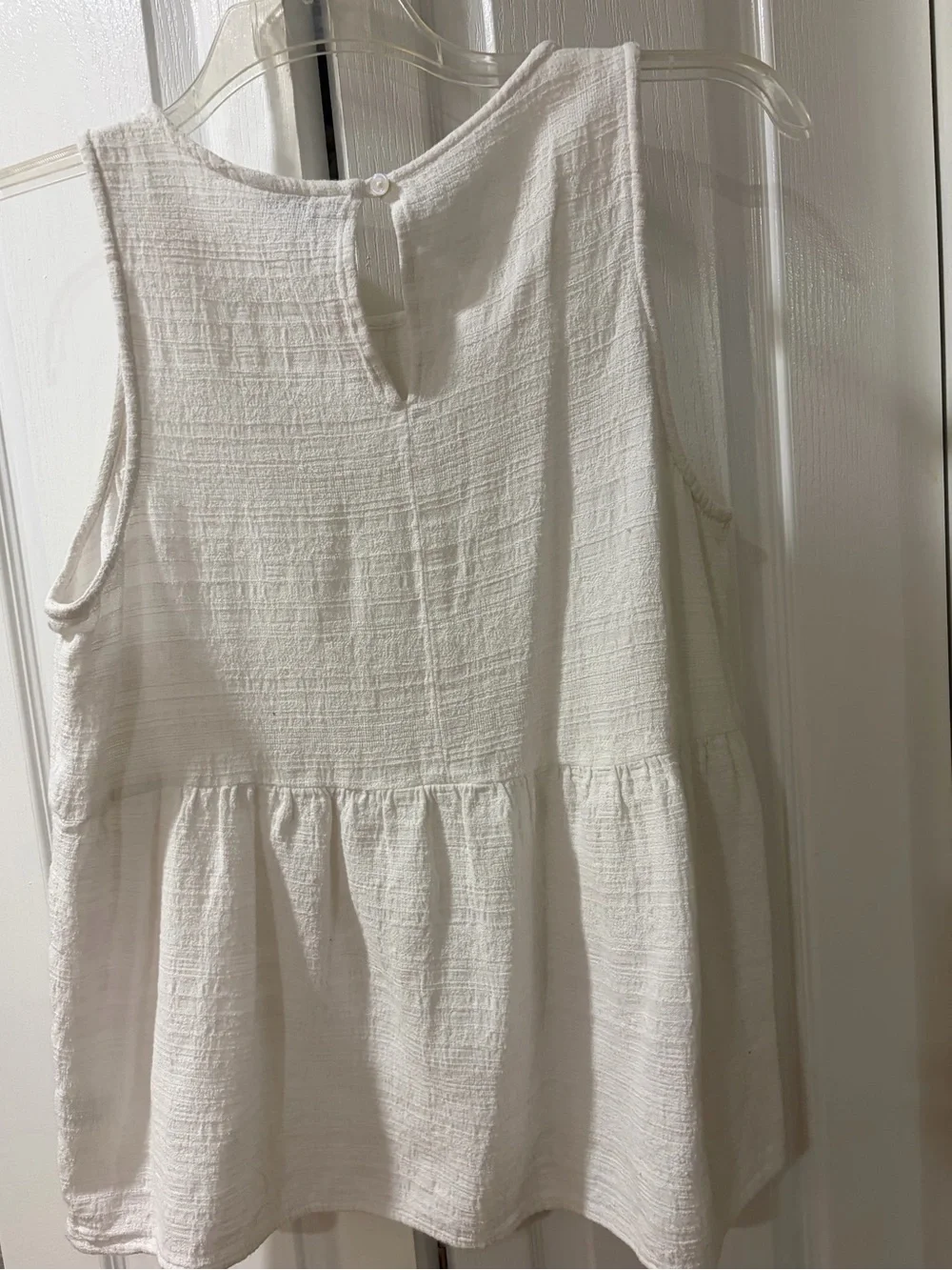 Crown & Ivy White Textured Lace Detail Sleeveless Babydoll Top Medium - Picture 5 of 5